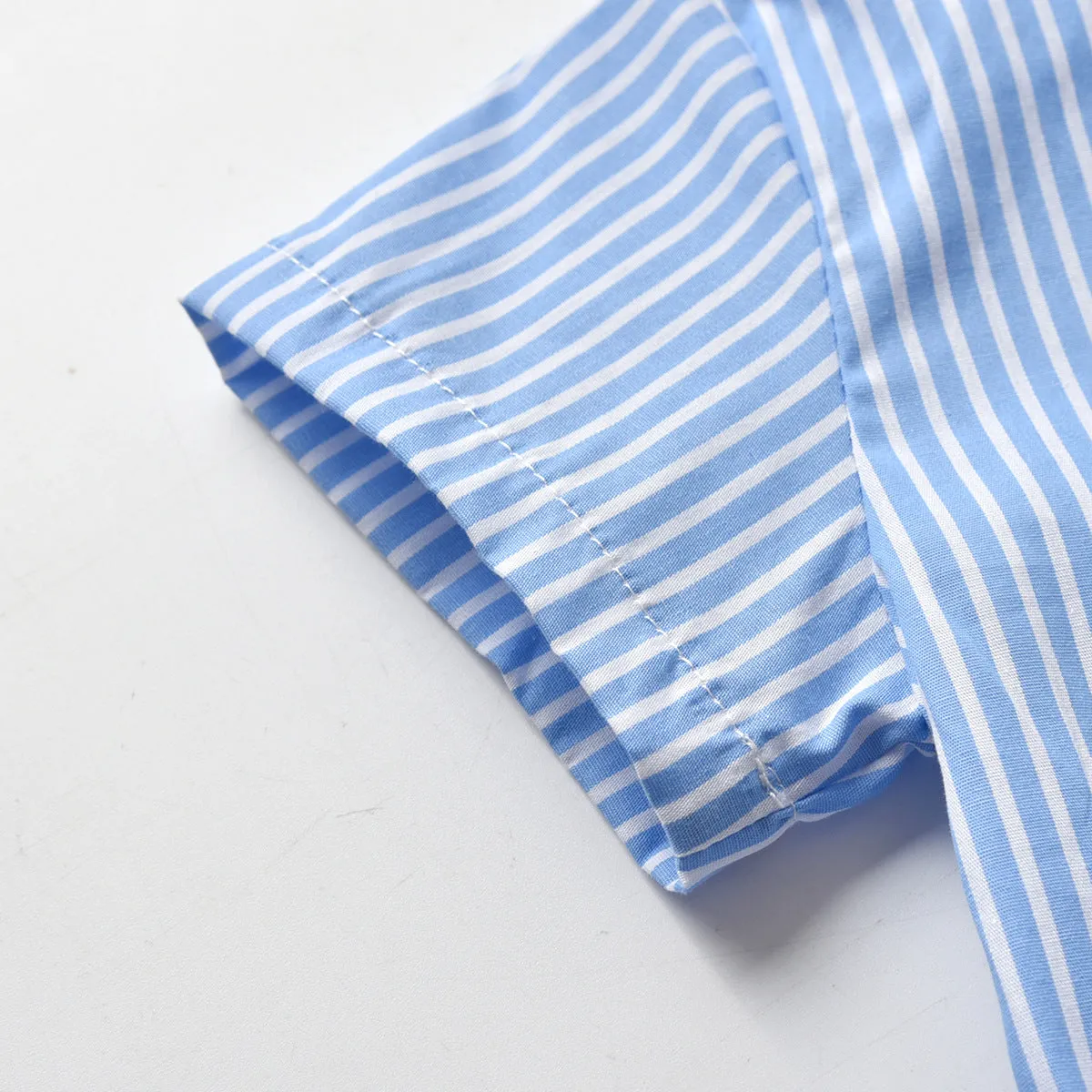 2 Pieces Set Baby Kid Boys Dressy Striped Bow Shirts And Solid Color Shorts Suits Wholesale 220531123