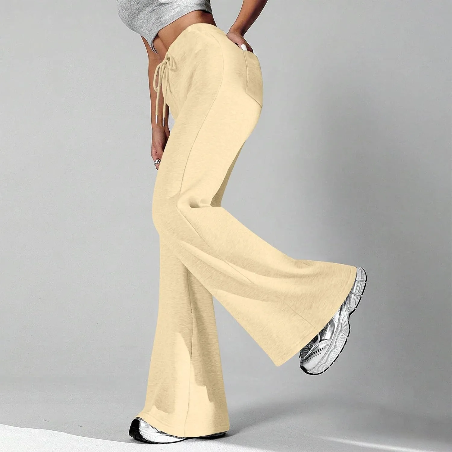 Flare Sweatpants Women High Waisted Wide Leg Pants Comfy Fleece Sweatpants Casual Loose Fit Yoga Pants with Pockets