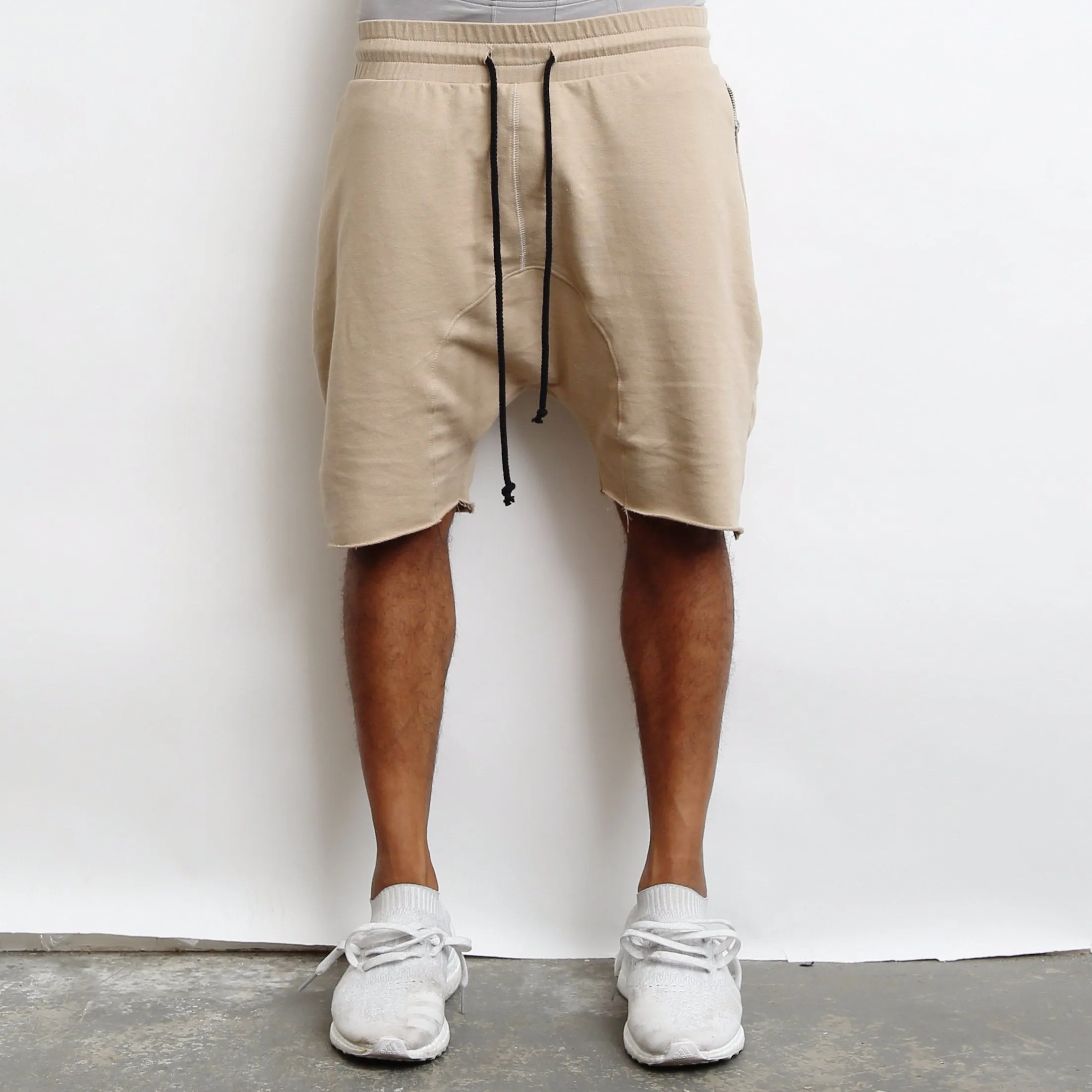 Men's Raw City Cut Short